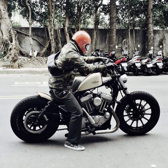 Боббер Harley Sportster